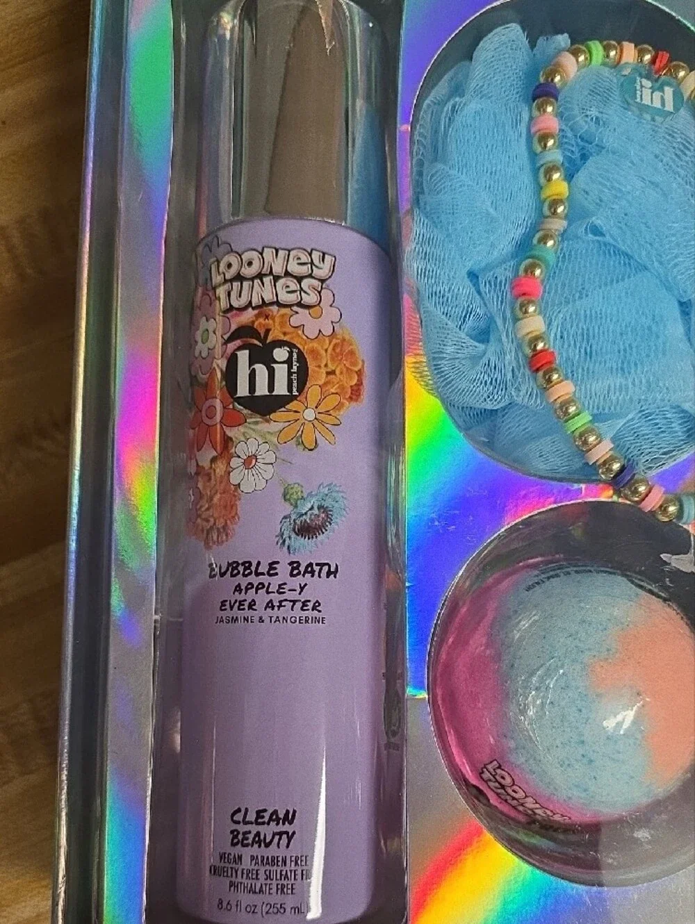 Looney Tunes Gift Box - Rainbow Holographic